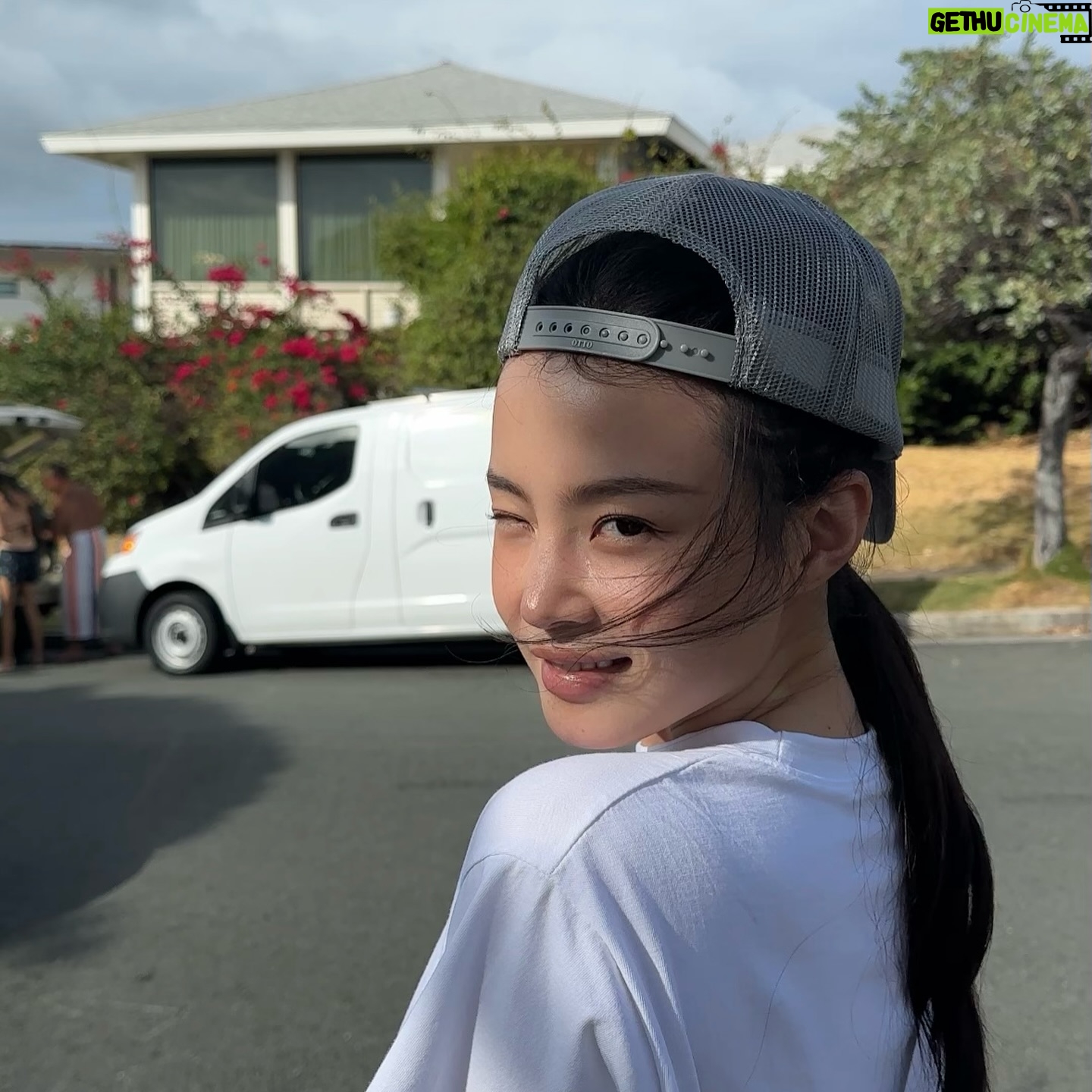 Lee Hi - 345.1K Likes - 🫥Zzz….🍀
