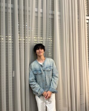 Lee Hyun-woo Instagram - 🙋🏼