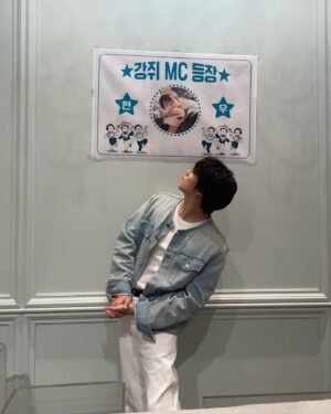 Lee Hyun-woo Instagram - 🙋🏼