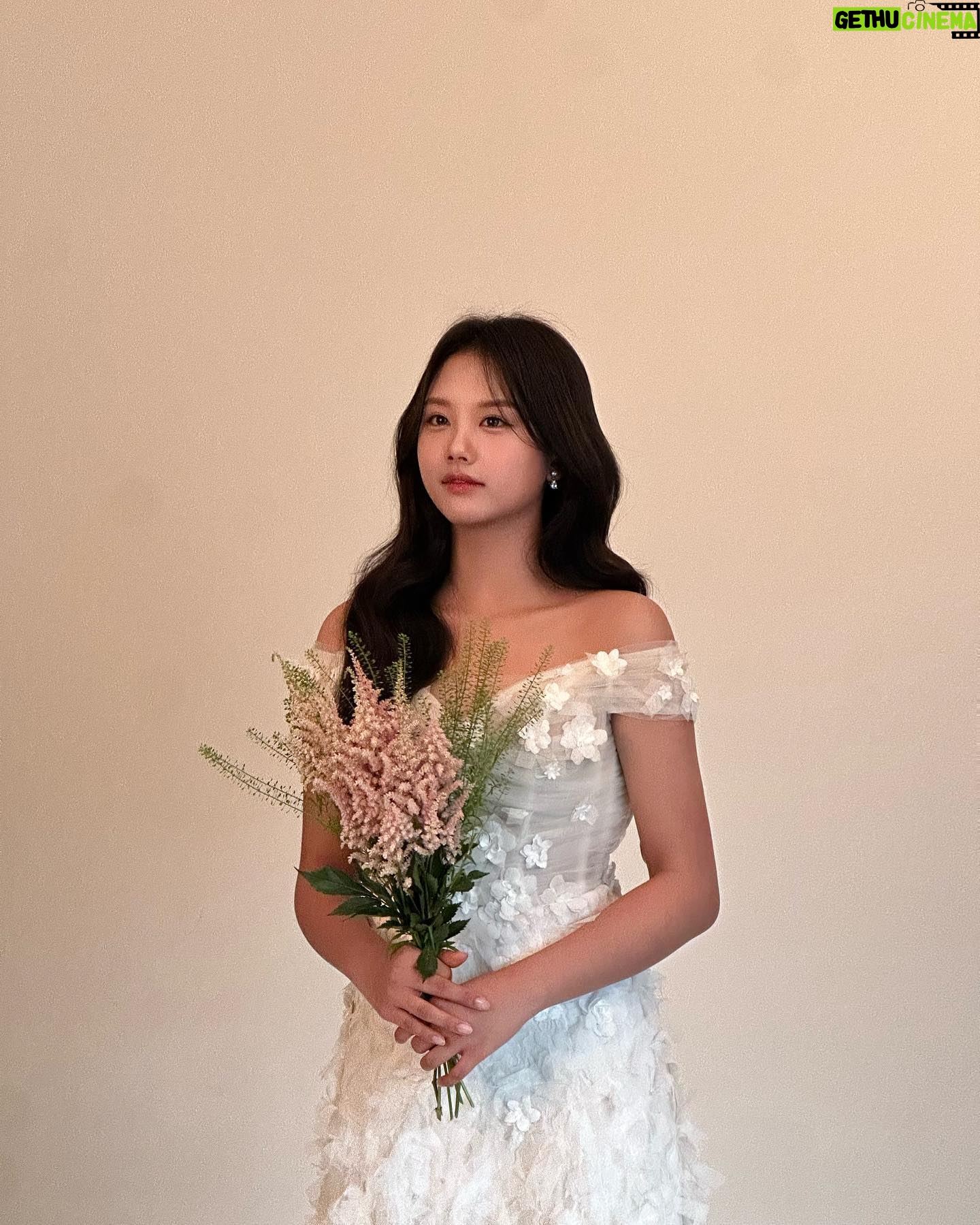 Lee Jae-si - 27.1K Likes -