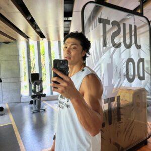 Lee Jae-yoon Instagram - 🌴