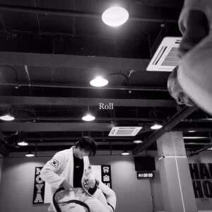 Lee Jae-yoon Instagram - Fun on the mat🇰🇷🇧🇷
@jiujitsuworld_gangnam
with
@cfgn_ej @cfgn_tw 

#주짓수는주짓수월드
#Nike