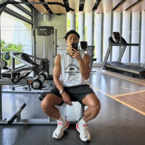 Lee Jae-yoon Instagram - 🌴