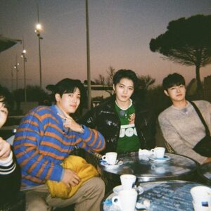 Lee Joo-Ahn Instagram - 요술램프 bro~

#요술램프 #김재중 #정한 #디노 #강희 #준피 #최석원 #이주안