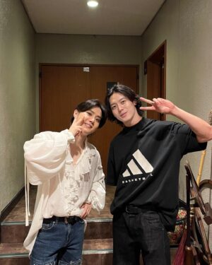 Lee Joo-Ahn Instagram - 순수하게 음악을 사랑하고 싶었던 면짜르트👍🏻👍🏻 남은 공연까지 잘 마무리 하셔요😎 (8번 울었습니다)

#Musical #Mozart #SUHO