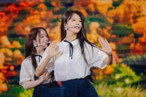 Lee Mi-joo Instagram - 엘오부이이엘와이지😝