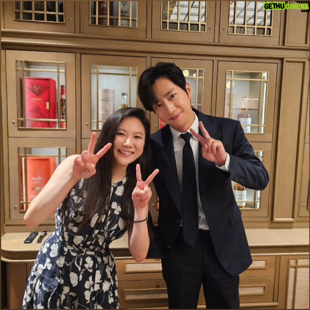 Lee Sang-yeob - 135.3K Likes - 저는 잘 지내고 있답니다.
어디에 계시든 무엇을 하시든 다들 잘 지내고 있기를..
모두 비 피해 없이 잘 지나가길..
#BMW #X7M60i @bmw_kolonmotors @bmw_korea @jimmy__son 👍