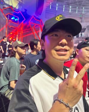 Lee Si-eon Instagram - 심장터질뻔한 좀비로얄
또해주세욤 계속계속 최고의 단체로 성장해쥬세뇨 정관정님
#이시언 #기안84 #한혜진
실시간 관람
#좀비로얄
#정좀비
#정찬성화이트