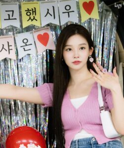 Lee Si-woo Top 100 Instagram Photos and Posts
