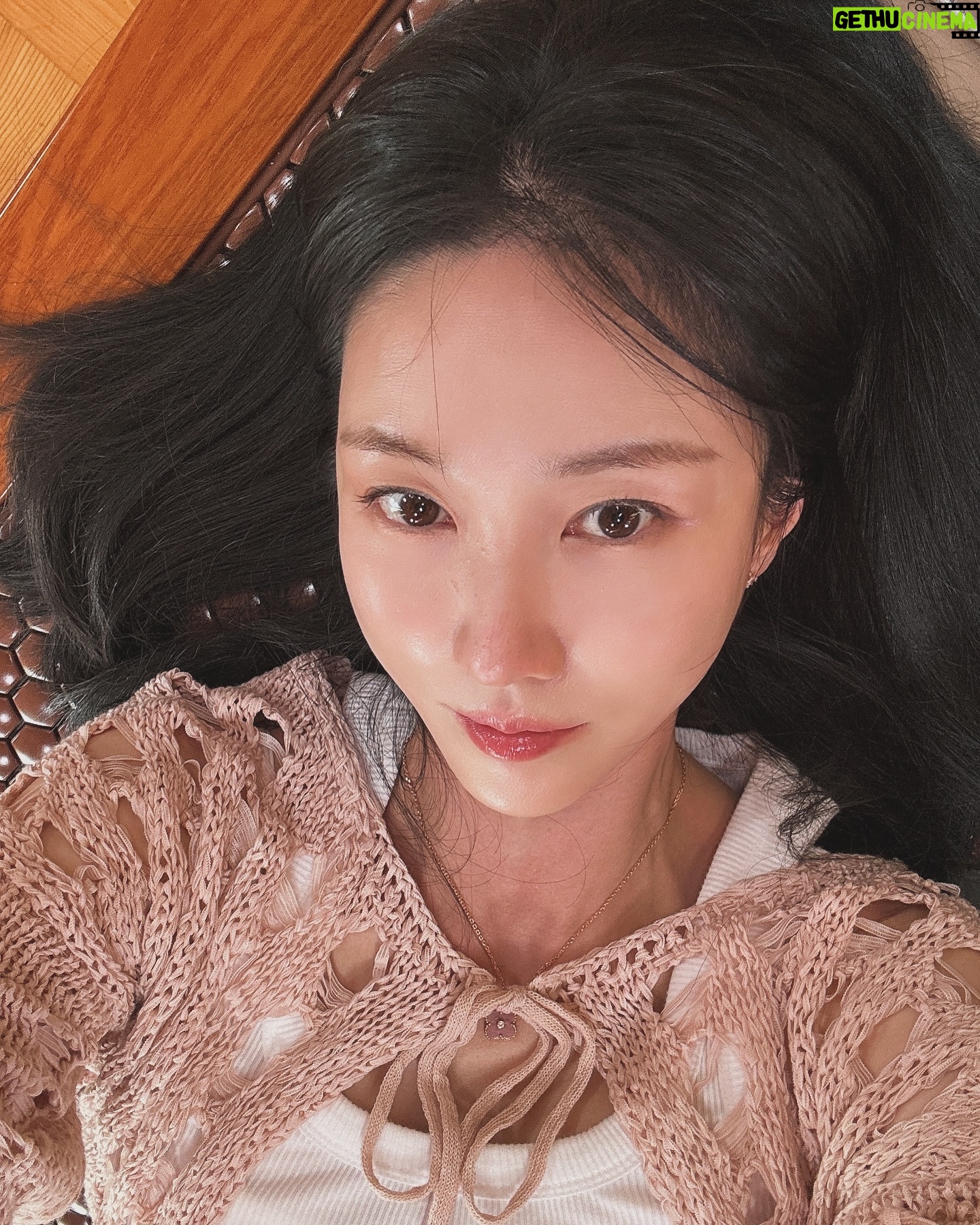 Lee Soo-kyung - 2.4K Likes - .
ėŖØė ź² ģ¢ģė¤ā¤ļø