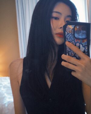 Lee Sun-bin Instagram - 𝙼𝚎𝚖𝚘𝚛𝚢 ♪♫♩♩♬