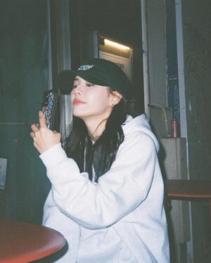 Lee Sun-bin Instagram - 𝙼𝚎𝚖𝚘𝚛𝚢 ♪♫♩♩♬
