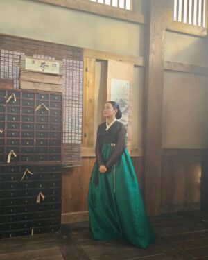 Lee Young-ae Instagram - #공진단수 
@thesoo_official