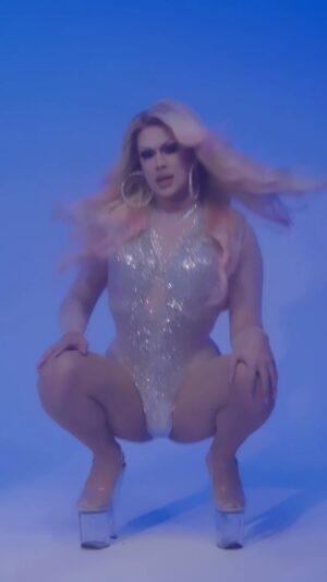 Lemon Instagram - ✨ Pillow Princess - Track 1 - Citrussy ✨
FULL EP OUT NOW 

written and performed by me
produced by @kieranarmitage 
audio recording by @foxrevettmusic 

🎥 @austinunes 
💡 @mylo__b 
💇🏼‍♀️ @hairbymarcandre 
🩱 @leelandxo 
✨ @staystoned
