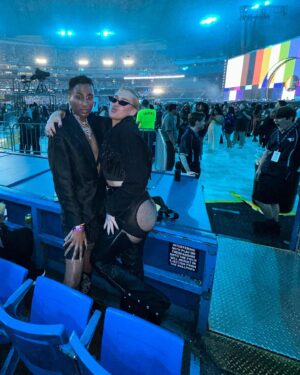 Lemon Instagram - i think the beyoncé concert calls for a permanent spot on the grid 🐝🍋✨