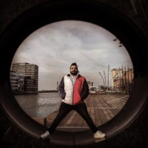 Leo Yılmaz Instagram - “One of the most courageous things you can do is identify yourself, know who you are, what you believe in and where you want to go.” Never stop believing or moving! #malmö  #travel