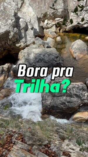 Leonardo Bittencourt Instagram - Veredas 📍

Dessa vez um vídeo explicativo da emoção que é conhecer lugares assim. Me falta vocabulário (e sobra palavrão) pelo prazer que é ver tanta coisa linda que tem no nosso país. 

Veredas inclusive recebe o festival de Highline, que é basicamente o slackline numa altura absurdamente alta e ainda cruzei uma galera que tava treinando e acampando por ali perto. 

Te cuida Clayton Conservani!