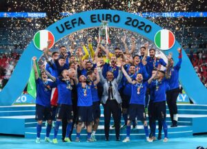 Leonardo Bonucci Instagram - 11.07.2024.
A distanza di 3 anni. 
GODO ANCORA. 🇮🇹🏆
