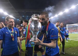 Leonardo Bonucci Instagram - 11.07.2024.
A distanza di 3 anni. 
GODO ANCORA. 🇮🇹🏆