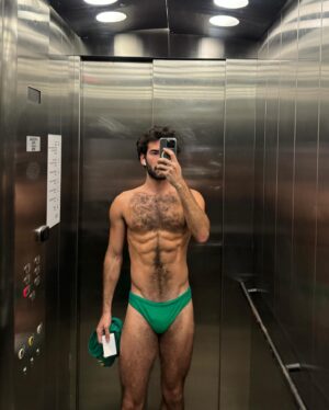 Leonardo Marques Instagram - Tiny swim briefs, picanha and a lot of twerking summarizes perfectly this first week in Brasil 🇧🇷☀️Brasil I love you ❤️