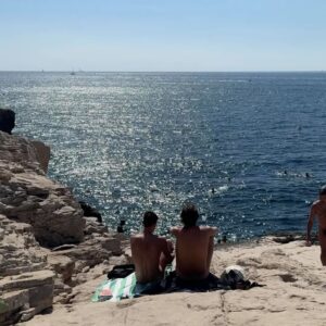 Leonardo Marques Instagram - Nude beaches, good food and great company is the perfect sum-up of these 4 days in Marseille. 🐚🌊☀️It’s always good to be back ❤️🦦 thanks @richiehtet