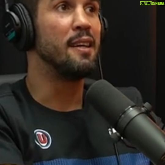 Leonardo Santos - 762 Likes - Antes do UFC - Qual foi o momento mais difícil da carreira de Leo Santos?
LINK DO VÍDEO COMPLETO:
• Lutador do UFC campeão mundial de Jiu...
Nesse corte do podcast Connect Cast o lutador do UFC Leo Santos fala sobre o momento mais difícil da sua carreira
Se inscreva no canal e não perca nenhum episódio!!
Spotify: https://open.spotify.com/show/1pazPLo...
Instagram: @connect_cast
#mma #jiujitsu #leosantos #japan #bjj