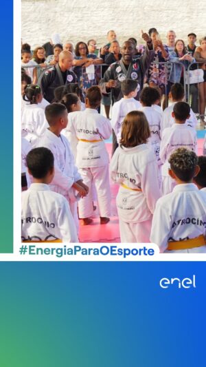 Leonardo Santos Instagram - A nossa #EnergiaParaOEsporte vem transformando sonhos e formando campeões 🥊

Juntamente com @josealdojunioroficial, @leosantosjj e @josealdoescolasdelutas, estamos construindo um amanhã repleto de esperança, movimento e energia para as crianças de São Gonçalo – RJ.

O esporte muda vidas e essa luta vale a pena! 💪
.
#EnelBrasil  #JoséAldo #EscolaDeLutas