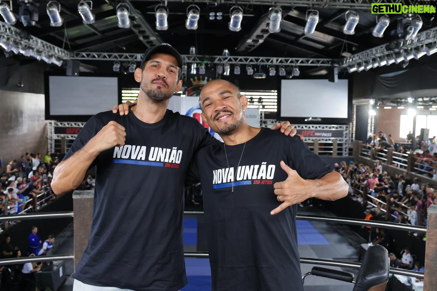 Leonardo Santos - 1.4K Likes - Presidente Leonardo Santos e o nosso campeão do povo José Aldo Júnior na Copa Nova União 2023🙌
📸: @m8sportsoficial
#teamnovauniao #novauniao