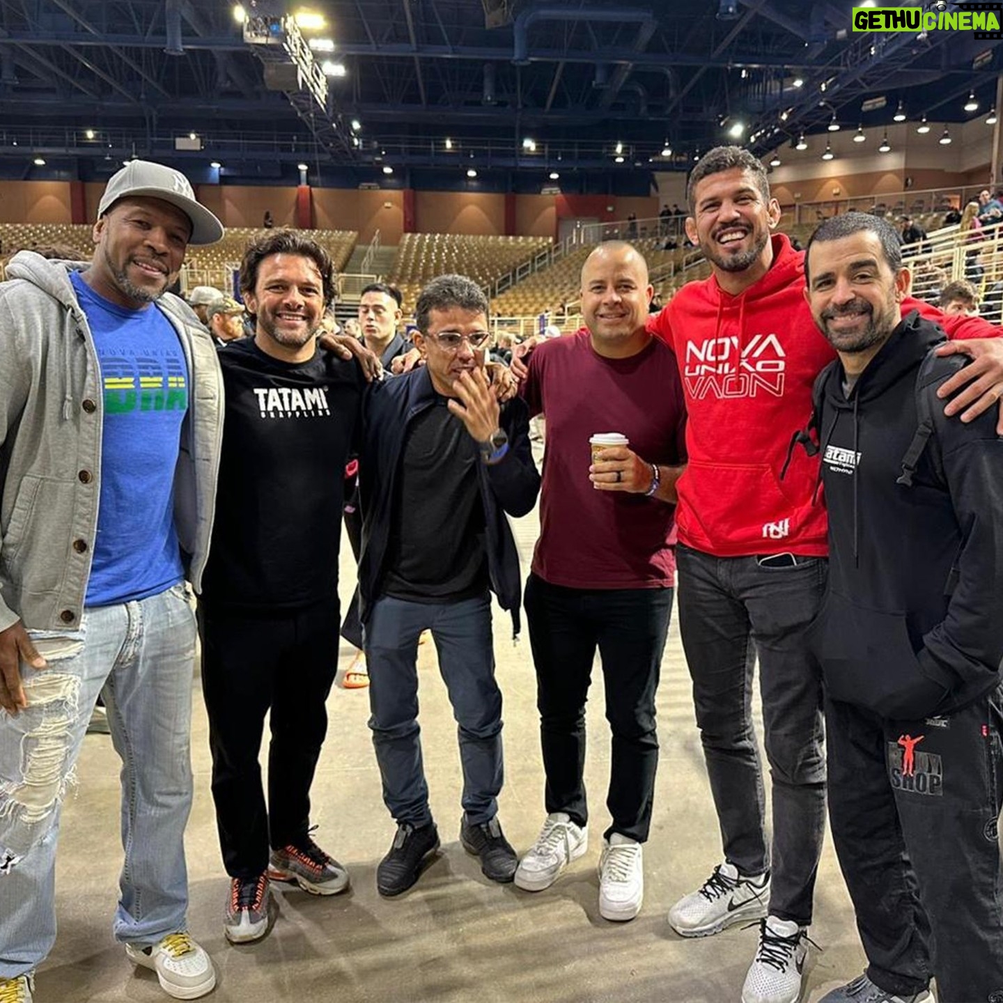 Leonardo Santos - 775 Likes - 🇺🇸🌟✨ What an incredible experience!
This year I had the opportunity to participate in the Pan-American Jiu-Jitsu Championship organized by the International Brazilian Jiu-Jitsu Federation (IBJJF), and it was simply amazing! 🥋🏆
🙌 I was also fortunate enough to be able to visit my friends during this journey. 🥋🏅
🇧🇷🌟✨ Que experiência incrível!
Este ano tive a oportunidade de participar do Pan-Americano de Jiu-Jitsu da International Brazilian Jiu-Jitsu Federation (IBJJF) e foi simplesmente top! 🥋🏆
🙌 Ainda tive a sorte de poder visitar meus amigos durante essa jornada. 🥋🏅
@marcelopereirabjj @leovieirabjj @rodrigo_cf_feijao @robinhomoura @andremottabjj @marciopaixaobjj @ronaldojacare
#novaunião #leosantos #jiujitsu #bjj #brazilian #artesuave #LeonardoSantos #highlights #UFC