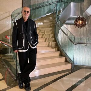Levent Özdilek Instagram - Say my name 😎

Styling: @mugecitak 
Fotoğraf: @asliibayraktaroglu