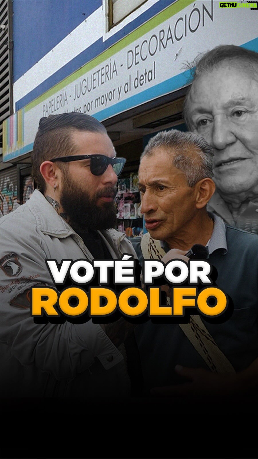 Levy Rincón - 4.3K Likes - "A mí no me gusta Petro porque no hizo nada lo que prometió y yo voté por Rodolfo Hernández porque Petro no me simpatizaba"
O sea, ¿mejor votar por un corrupto?
- Bueno, dejemos hasta ahí.
¡Vox Pop completo desde las 6 pm en mi canal de YouTube! ¡Link en la Bio! ☝️