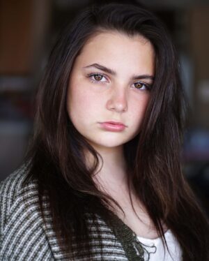 Lexi Rabe Instagram - New headshots #12 thx mom @jessicarabephoto kind of crazy to realize that all of these shots were taken in the same location on the same day by the same person. Just great for different looks! 

#actor #tween #model #singer #dreamer #believer #daughterofgod👑
