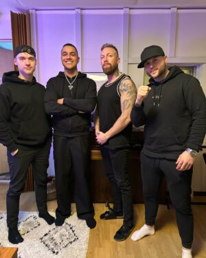 Liam Cacatian Thomassen Instagram - So we made a song..🐉🦾😎