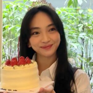 Lidya Maulida Djuhandar Instagram - 👰‍♀️🍓