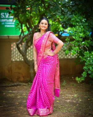 Likitha Murthy Instagram - 🌷✨

@apoorva_reddy_yaramala 
Saree: @aarvicouture_official 
Pc: @shiva_photography_1098