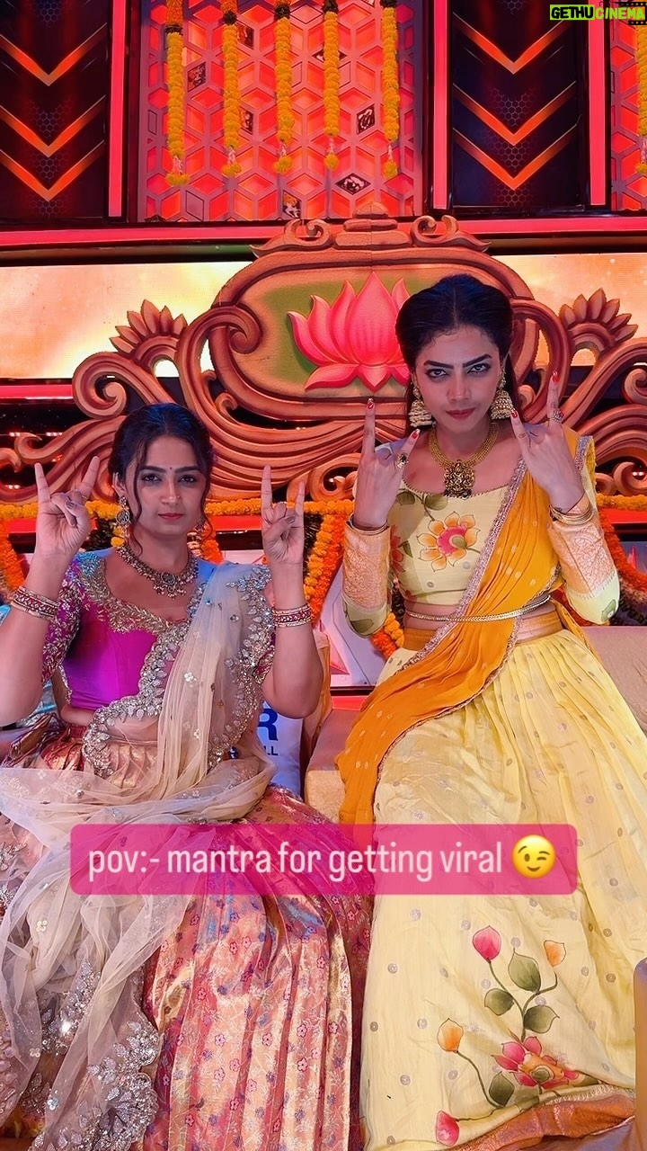 Likitha Murthy - 20.5K Likes - Mantra for getting viral 😍😃😃✨chanting this 24/7 with my friends @likitha_murthy_15 🤣🤣