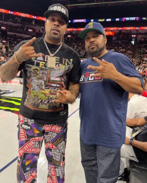 Lil' Flip Instagram - “ YESTERDAY WAS A #GOODDAY 🏀 I GOT TO SEE MY FORMER LOUD RECORDS LABEL MATE @xzibit AND THE GOAT 🐐 @juliuserving 🏆🏀TRIED ON @xzibit ⛓  AND THEN I WAS WIT MY #SCREWEDUPCLICK🔩 BROTHERS @chriswizzzard_suc & @donke713 AS WELL! & MY #CLOVERLAND🍀 BROTHER @dr.zalean & MY @gtdigitaldistribution BROTHER @fatheplug 🔌 AND MR. #NWA @icecube & @thebig3 & @therealdubwc 🐐🐐🐐🐐🐐🐐🐐🐐🐐🤠✊🏾🎶🍀💯 #SANANTONIO WAS #TRILL 🫡  #333 “
PHOTOS BY: @CoolyFilms