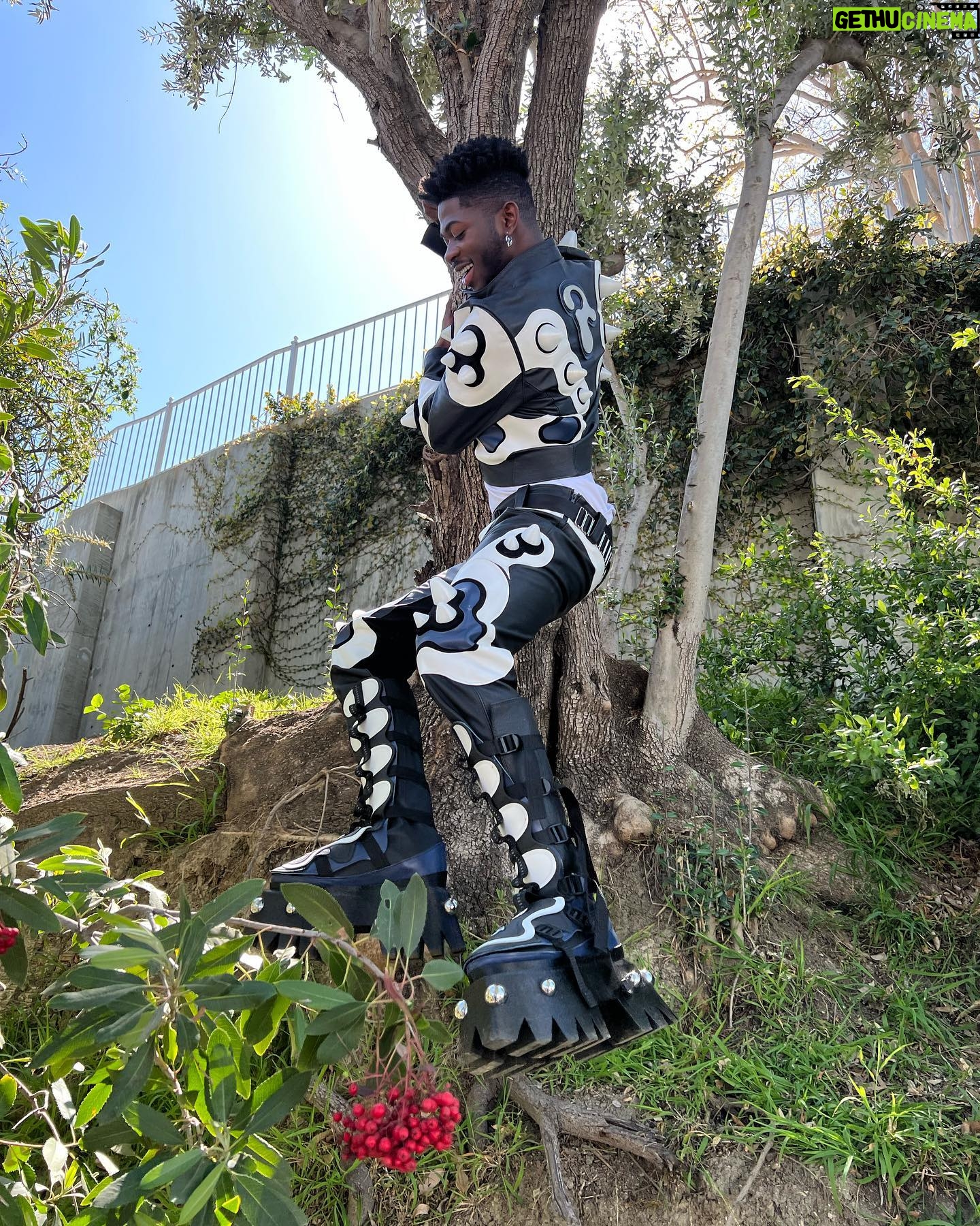 Lil Nas X - 1.2 Million Likes - missed u guys