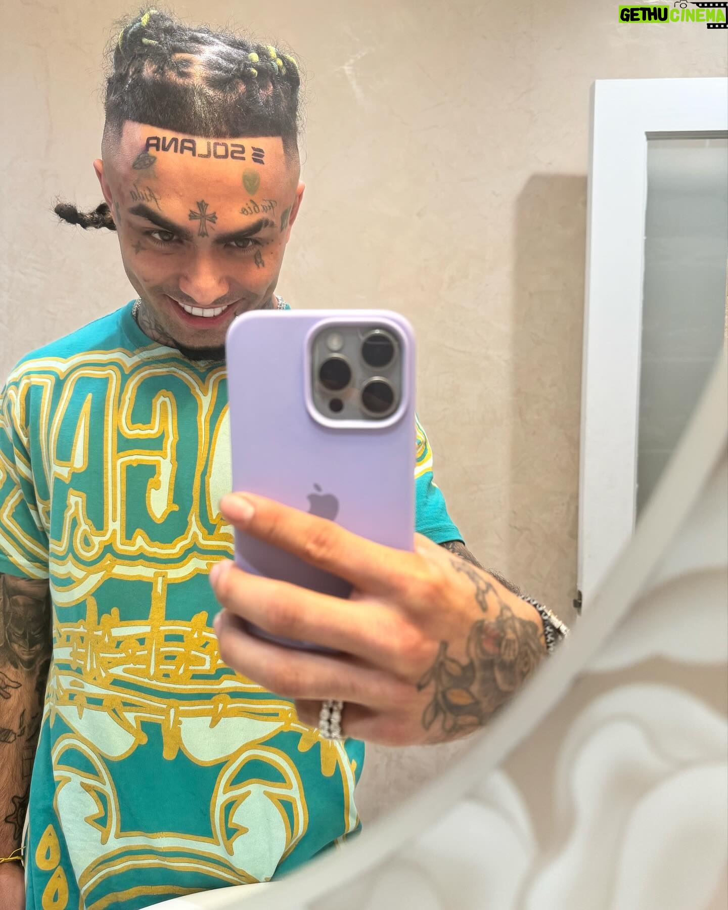 Lil Pump - 221.7K Likes - Like my new tats? I sold my Sol.