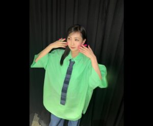 Lilas Ikuta Instagram - NewJeans #BunniesCamp
at 東京ドーム🐰

NewJeansさんの「Right Now」と
YOASOBIの「Biri-Biri」をコラボでのパフォーマンス🤝🏻✨
そして最後に「アイドル」を
歌わせていただきました💭

NewJeansのメンバーの皆さん、Bunniesの皆さんが
温かく迎え入れてくださって心がずっとほくほくでした😌
とってもとっても楽しかったです!!

また会えますように☺︎