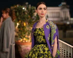 Lily Collins Instagram - A little something to tide you over until September 12 — a first look at @emilyinparis season four, part TWO!! Let's see what happens when Emily takes a little Roman holiday...