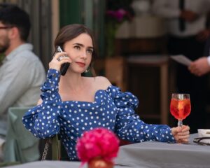 Lily Collins Instagram - A little something to tide you over until September 12 — a first look at @emilyinparis season four, part TWO!! Let's see what happens when Emily takes a little Roman holiday...