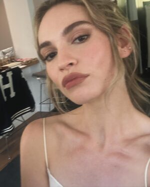 Lily James Instagram - L.A. ✨