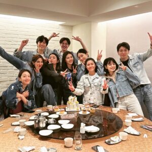 Lin Yu Instagram - -
33歲
謝謝大家❤️

#godzilladay 
#birthday
