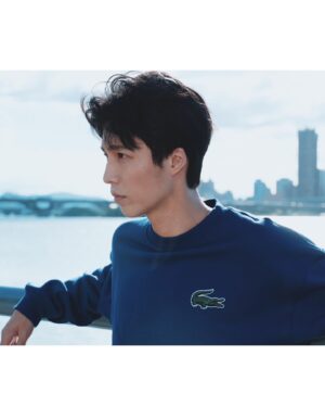 Lin Yu Instagram - -
11月
可以把長袖拿出來穿了🍂

Brand @lacoste 
Photo @hugh.linz 
Hair & makeup @driven.by @hukehsuan 
Stylist @dreams_to_be_studio