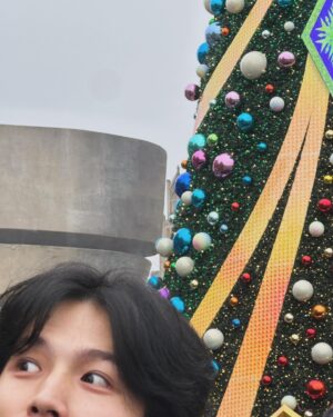 Lin Yu Instagram - -
👀🎄🎄

當了一天快樂的33歲大兒童👶🏻
