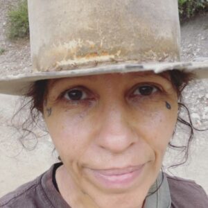 Actress Linda Perry HD Instagram Photos and Wallpapers October 2021