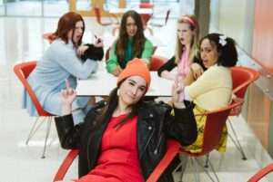Lindsay Jones Instagram - My dream to do a @Disney ‘s Recess-inspired cosplay has come true! Presenting: the Ashleys. ALL of them, including you, Spinelli! 😈 There are SO MANY MORE PHOTOS. We can’t wait to share them with you! 📸 - @atwes 
THANK YOU to everyone involved in the shoot, it was so much fun!