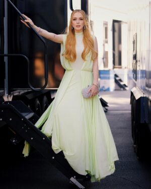 Lindsay Lohan Instagram - Thank you for having me @disneyd23 for the Disney Legends ceremony ☺️ Congratulations to the class of 2024 Disney Legends! 🫶🤗 #freakierfriday 📸 @diggzy