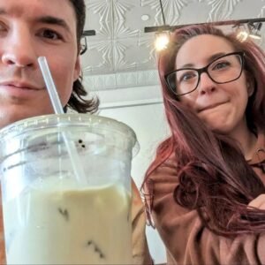 Lindsey Kerecz Instagram - 🍰 🕯️ HAPPY BIRTHDAY 🎉🎂

My favorite person in the entire world. I love you the most. Thank you for sticking around another year. @vforveda 💕🌍 ⭐
